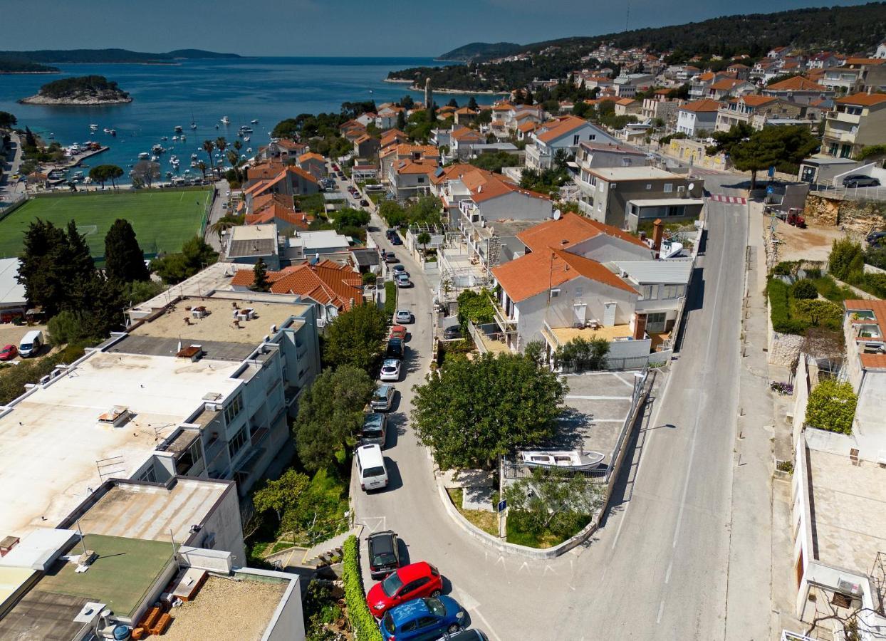 Apartman Nina Hvar Town Eksteriør bilde